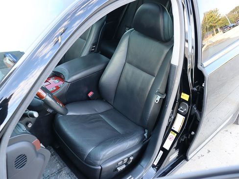 Used 2010 Lexus LS 460 image 33