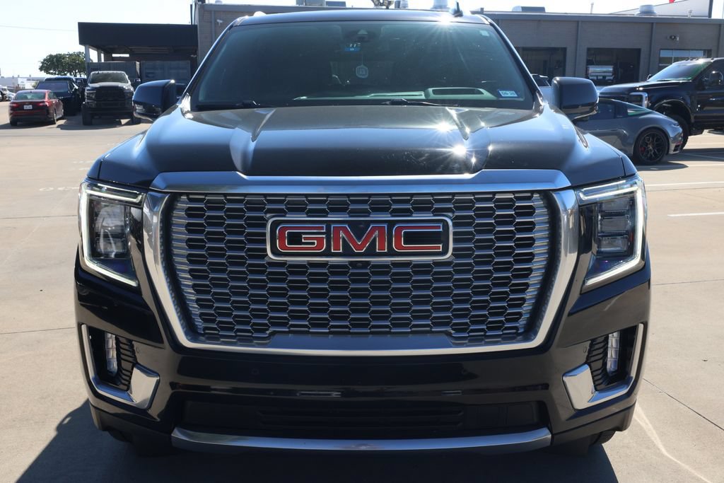 Used 2023 GMC Yukon XL Denali RWD image 2
