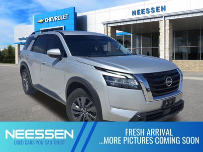 Used 2022 Nissan Pathfinder SV