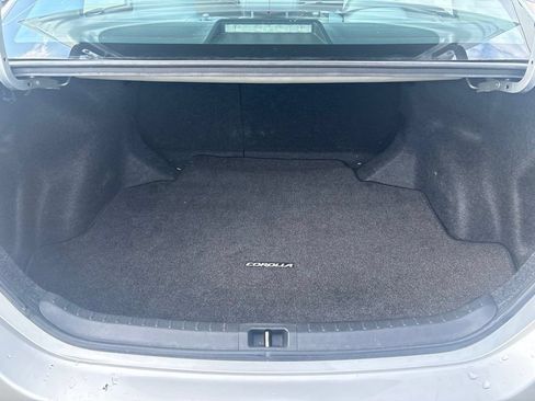 Used 2016 Toyota Corolla LE FWD image 36