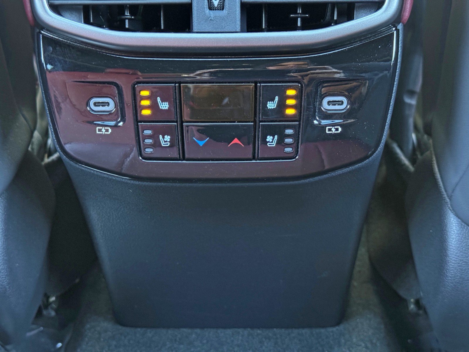 Used 2023 Lexus RX 500h F Sport w/ Accessory Package (Z1) AWD/4WD image 34