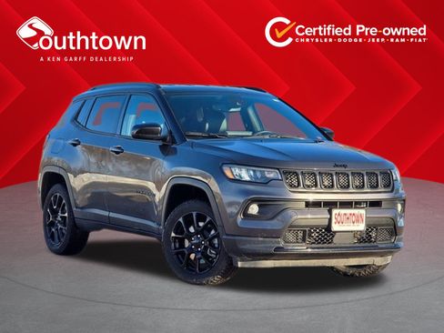 Certified 2023 Jeep Compass Altitude w/ Convenience Group image 1