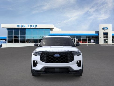 New 2026 Ford Explorer ST-Line w/ ST-Line Street Pack AWD/4WD image 6