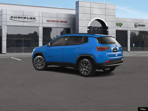 New 2026 Jeep Compass Latitude AWD/4WD image 4