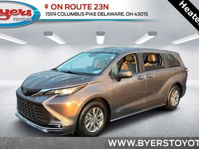 Used 2021 Toyota Sienna XLE