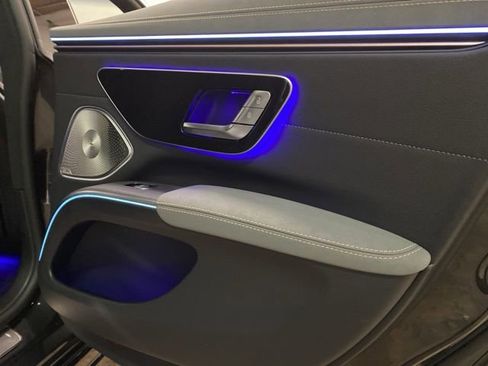 Used 2023 Mercedes-Benz EQS 580 4MATIC Sedan image 73