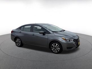 Used 2025 Nissan Versa SV FWD video 2