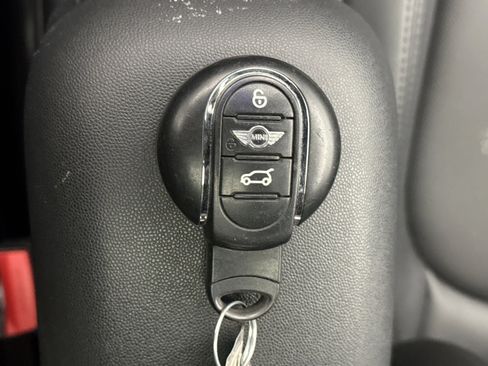 Used 2017 MINI Cooper S image 10