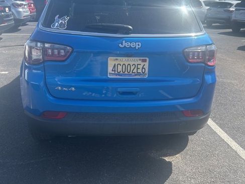 Used 2025 Jeep Compass Sport image 5