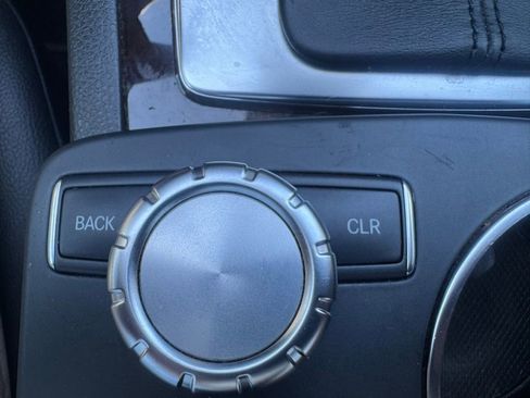 Used 2013 Mercedes-Benz C 300 4MATIC Sedan image 19