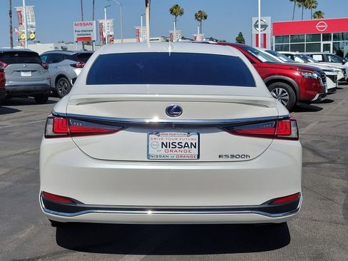 Used 2020 Lexus ES 300h image 33