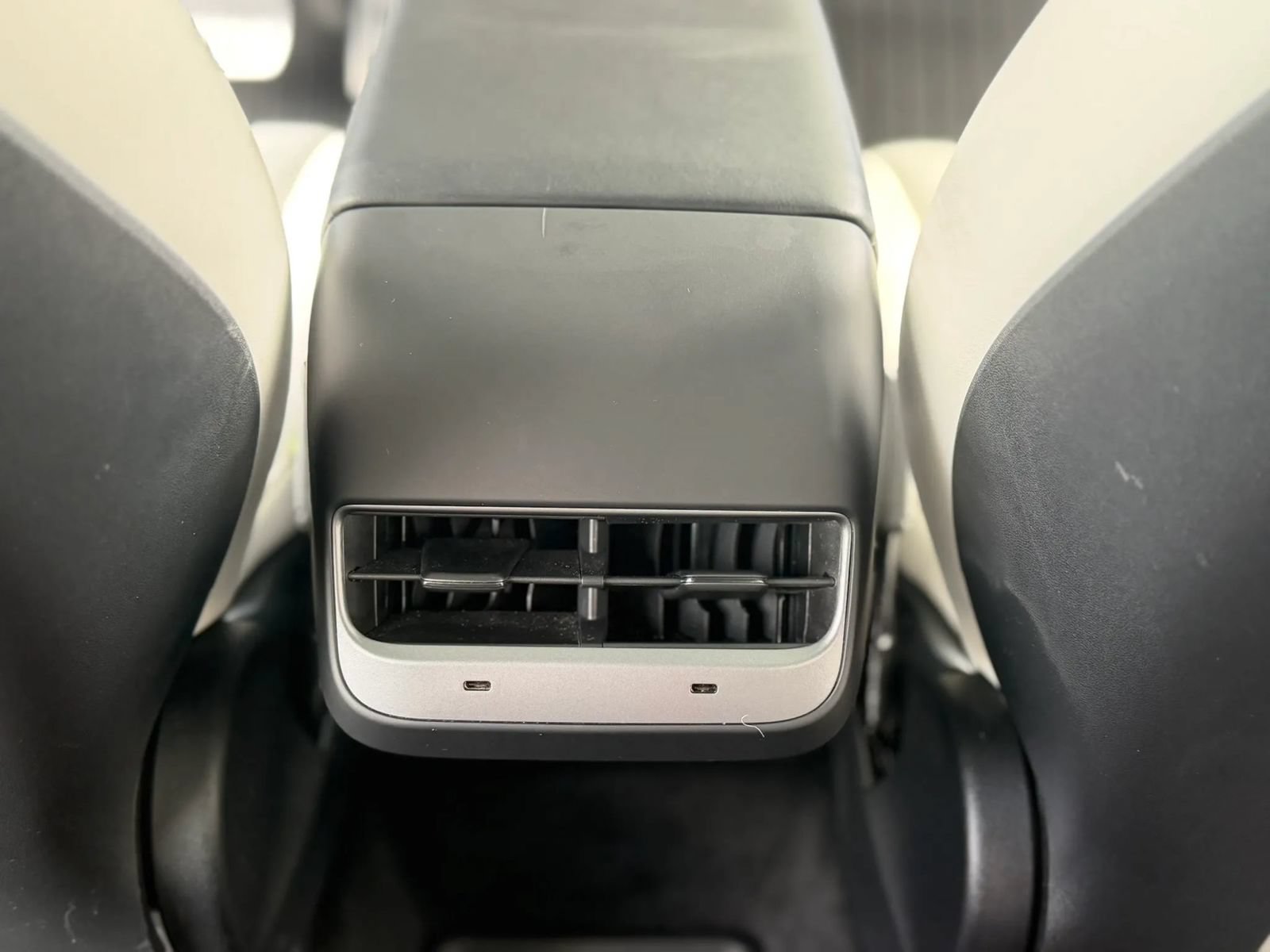 Used 2023 Tesla Model Y Performance AWD/4WD image 29