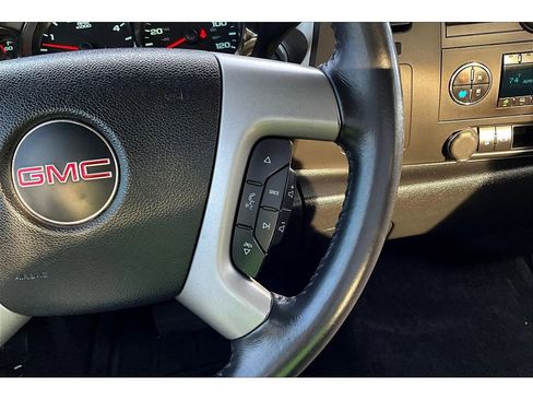 Used 2014 GMC Sierra 2500 SLE w/ SLE Preferred Package image 12