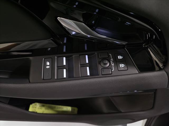 New 2026 Land Rover Range Rover Evoque S AWD/4WD image 28
