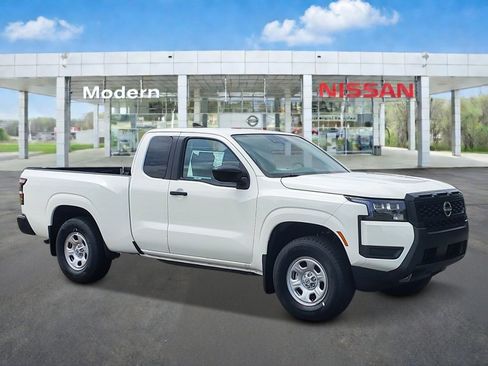New 2026 Nissan Frontier S w/ Tow Package AWD/4WD image 2