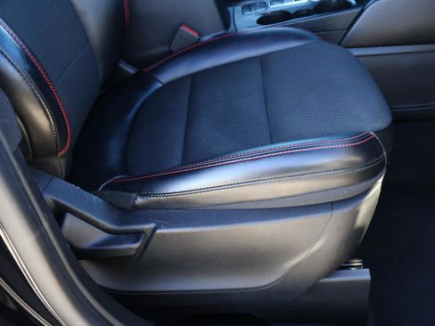 Used 2023 Ford Escape ST-Line image 18