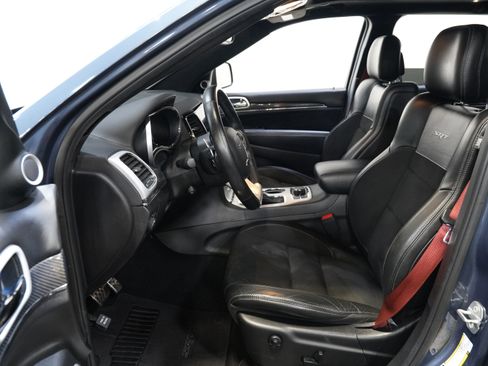 Used 2019 Jeep Grand Cherokee SRT w/ Trailer Tow Group IV AWD/4WD image 30