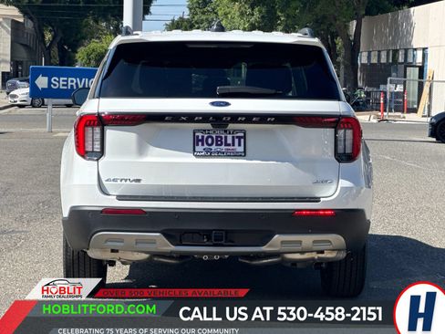 New 2026 Ford Explorer Active w/ Active Comfort Package AWD/4WD image 4