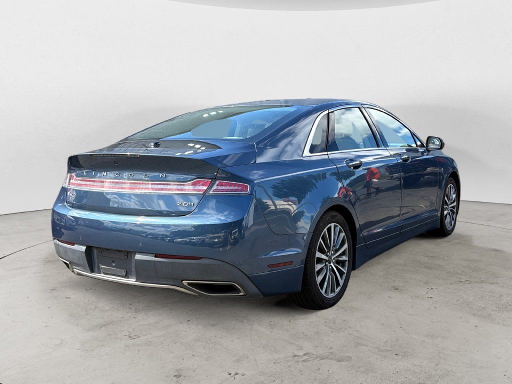 Used 2019 Lincoln MKZ Reserve FWD image 3