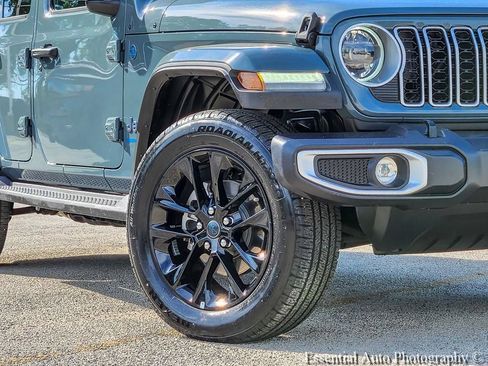 Certified 2025 Jeep Wrangler Unlimited Sahara AWD/4WD image 5