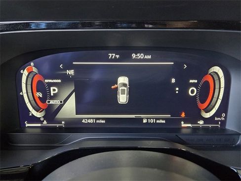 Used 2023 Nissan Pathfinder Platinum w/ Cargo Package image 15