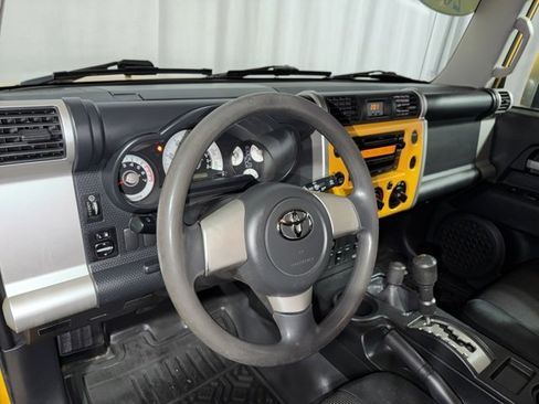 Used 2007 Toyota FJ Cruiser 4WD image 10