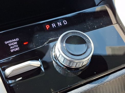 New 2026 Jeep Grand Cherokee Limited AWD/4WD image 11