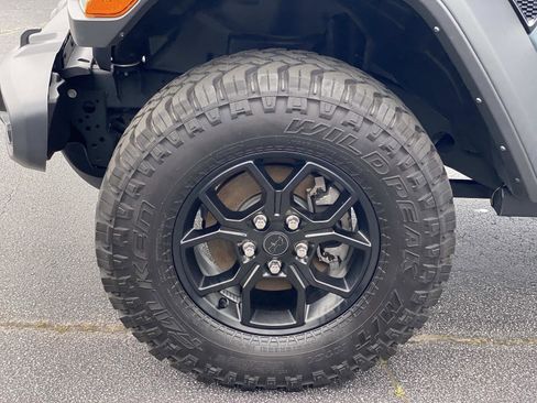 Used 2024 Jeep Wrangler Unlimited Sport AWD/4WD image 10