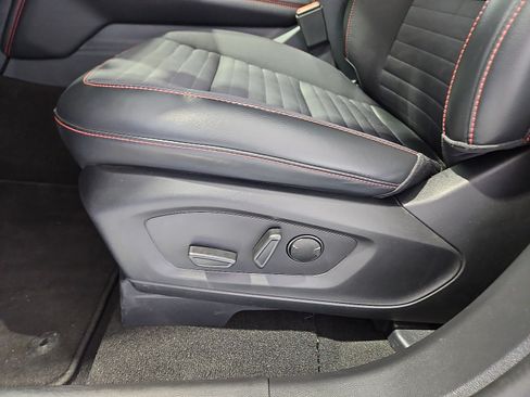 Used 2025 Ford Explorer ST-Line AWD/4WD image 17