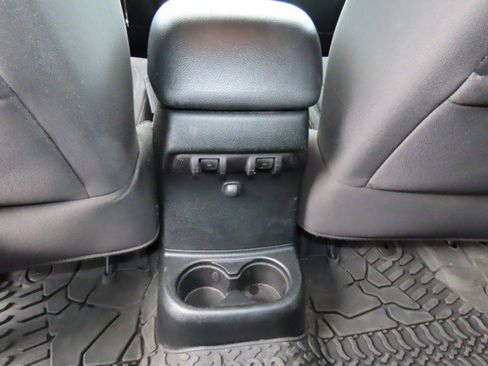 Used 2017 Jeep Wrangler Unlimited Sport w/ Quick Order Package 24S image 19