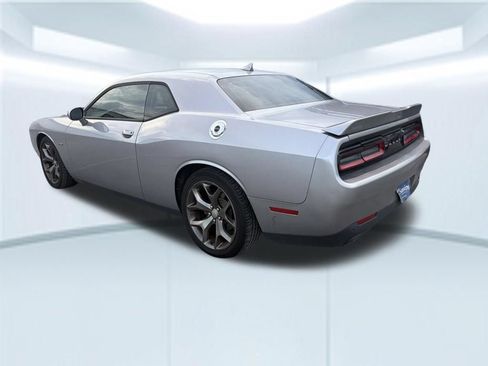 Used 2016 Dodge Challenger R/T Plus RWD image 7