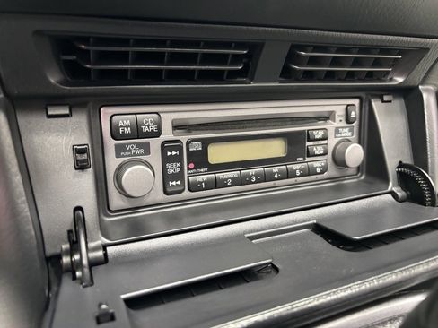 Used 2003 Honda S2000 image 11