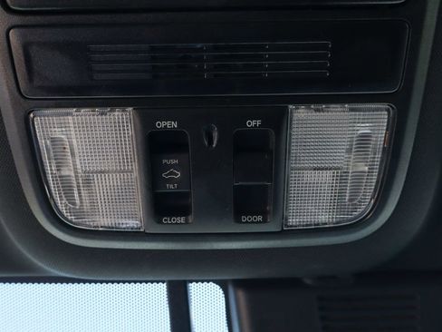 Used 2021 Honda Accord Sport image 27