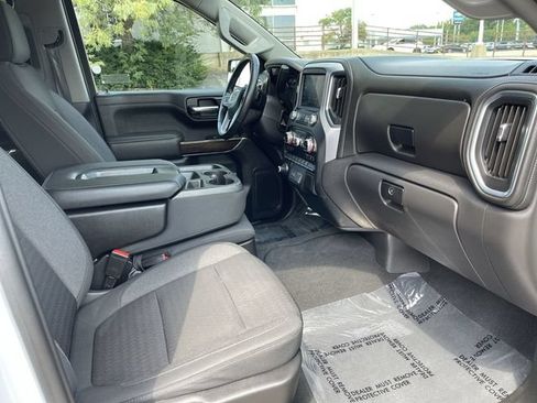 Used 2022 GMC Sierra 1500 Elevation w/ X31 Off-Road Package AWD/4WD image 17