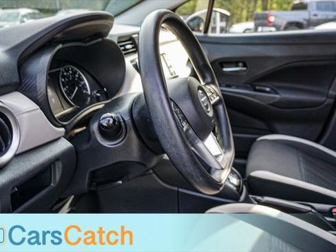 Used 2021 Nissan Versa SV image 20