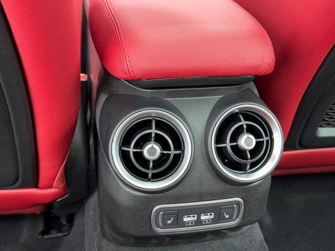New 2025 Alfa Romeo Giulia image 38