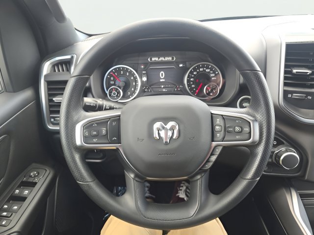 New 2026 RAM 1500 Express AWD/4WD image 15
