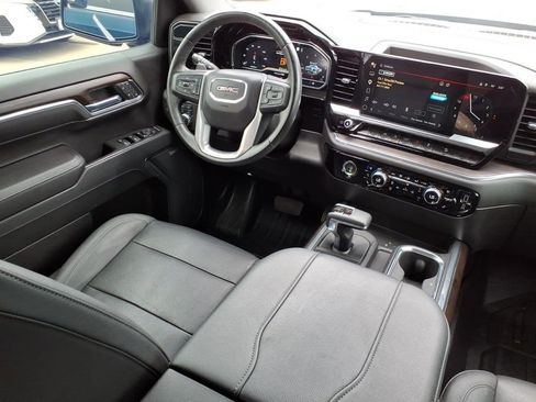 Used 2023 GMC Sierra 1500 SLT AWD/4WD image 11