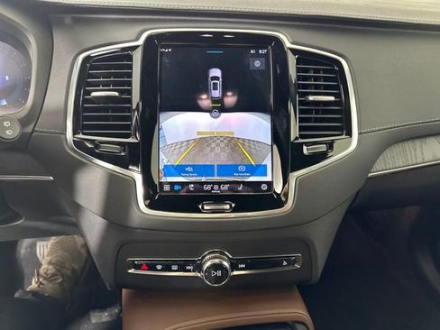 Used 2023 Volvo XC90 B6 Ultimate image 21
