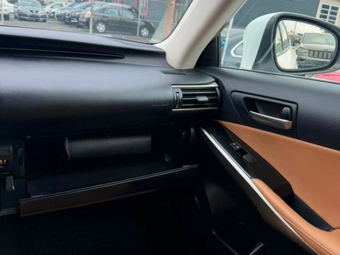 Used 2017 Lexus IS 300 AWD image 26