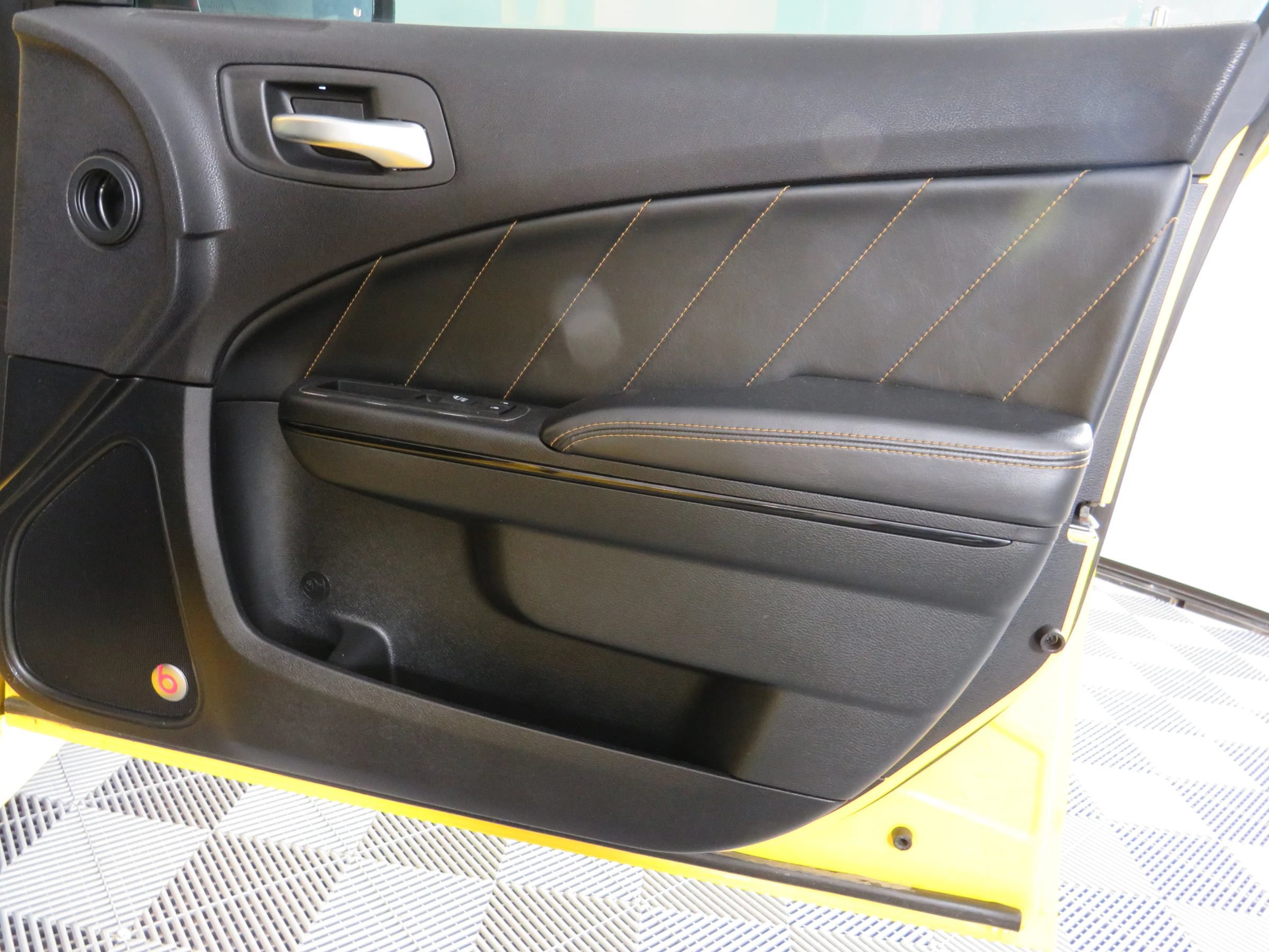 Used 2017 Dodge Charger R/T RWD image 49