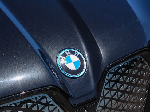 Certified 2023 BMW iX xDrive50 w/ Sport Package AWD/4WD image 11