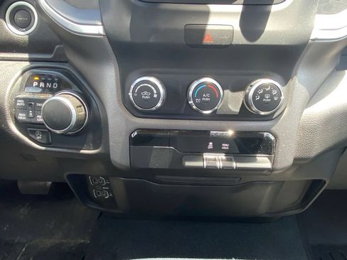 Used 2019 RAM 1500 Big Horn AWD/4WD image 18