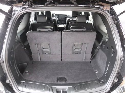 Certified 2024 Dodge Durango GT image 50