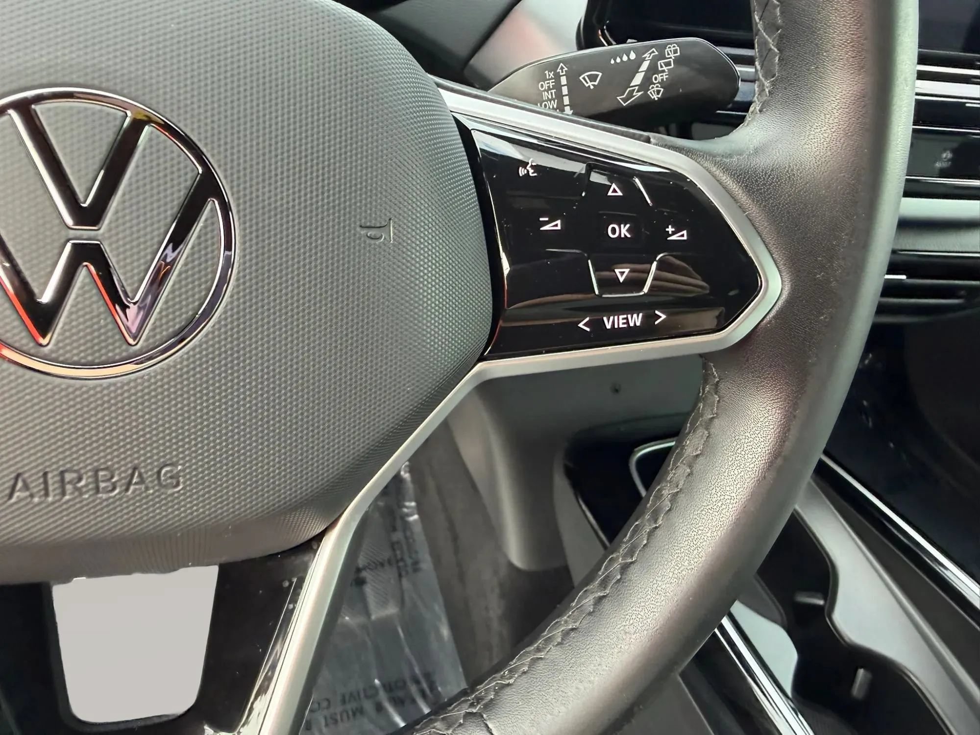 Used 2023 Volkswagen ID.4 Pro AWD/4WD image 18