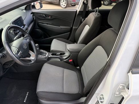 Used 2021 Hyundai Kona SEL Plus image 9