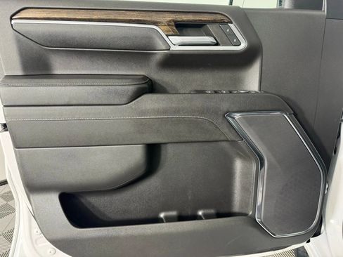 Used 2023 GMC Sierra 1500 SLE image 37