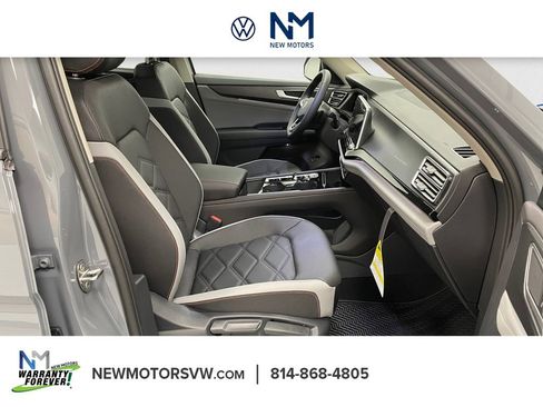 New 2026 Volkswagen Atlas Peak Edition image 15