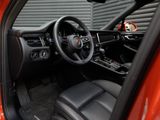 Certified 2025 Porsche Macan image 4