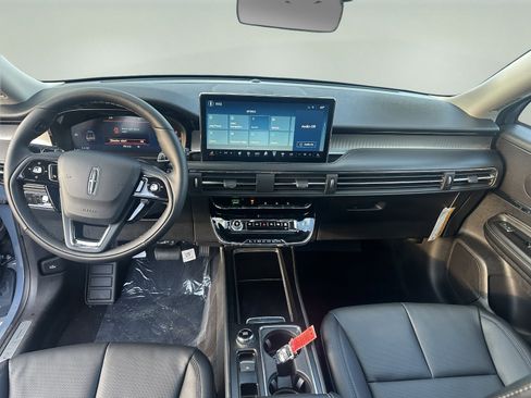 New 2026 Lincoln Corsair Premiere image 11